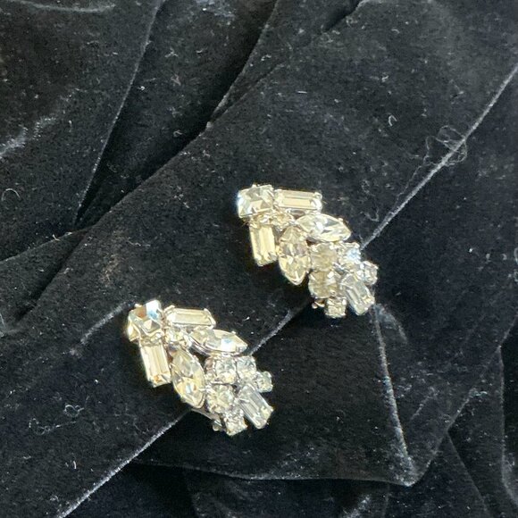 Glamorous Crystal Clip on earrings - Picture 3 of 5